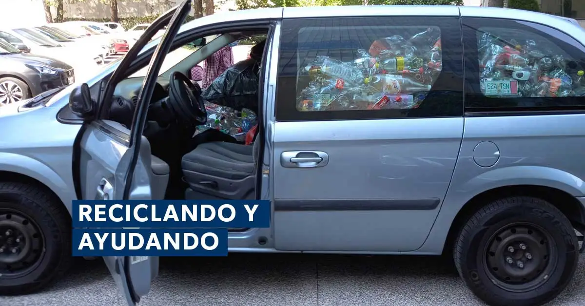 RECICLANDO Y AYUDANDO